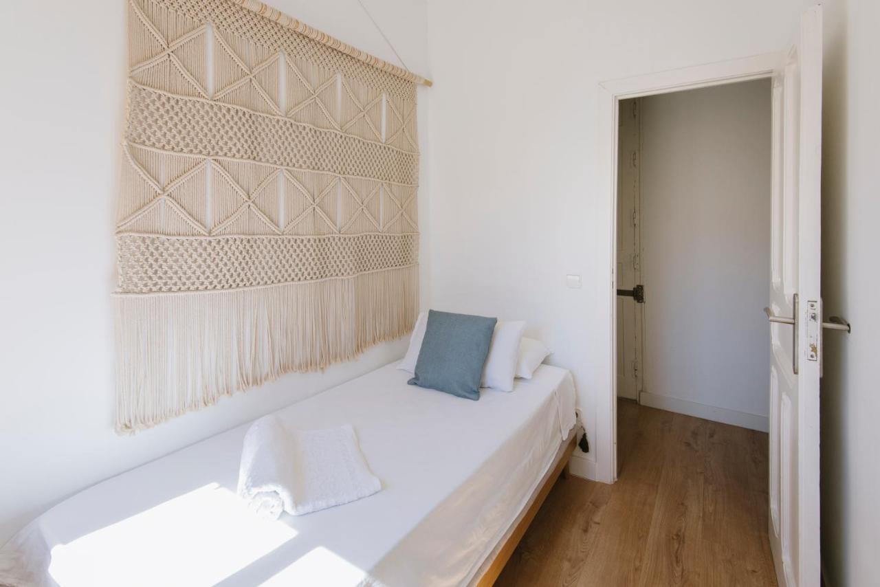 El Botones Nuevo Y Luminoso Apto De Diseno En Lavapies Leilighet Madrid Eksteriør bilde